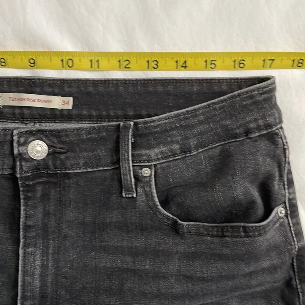 Levi’s 712 High Rise Skinny Jeans - Picture 2 of 8